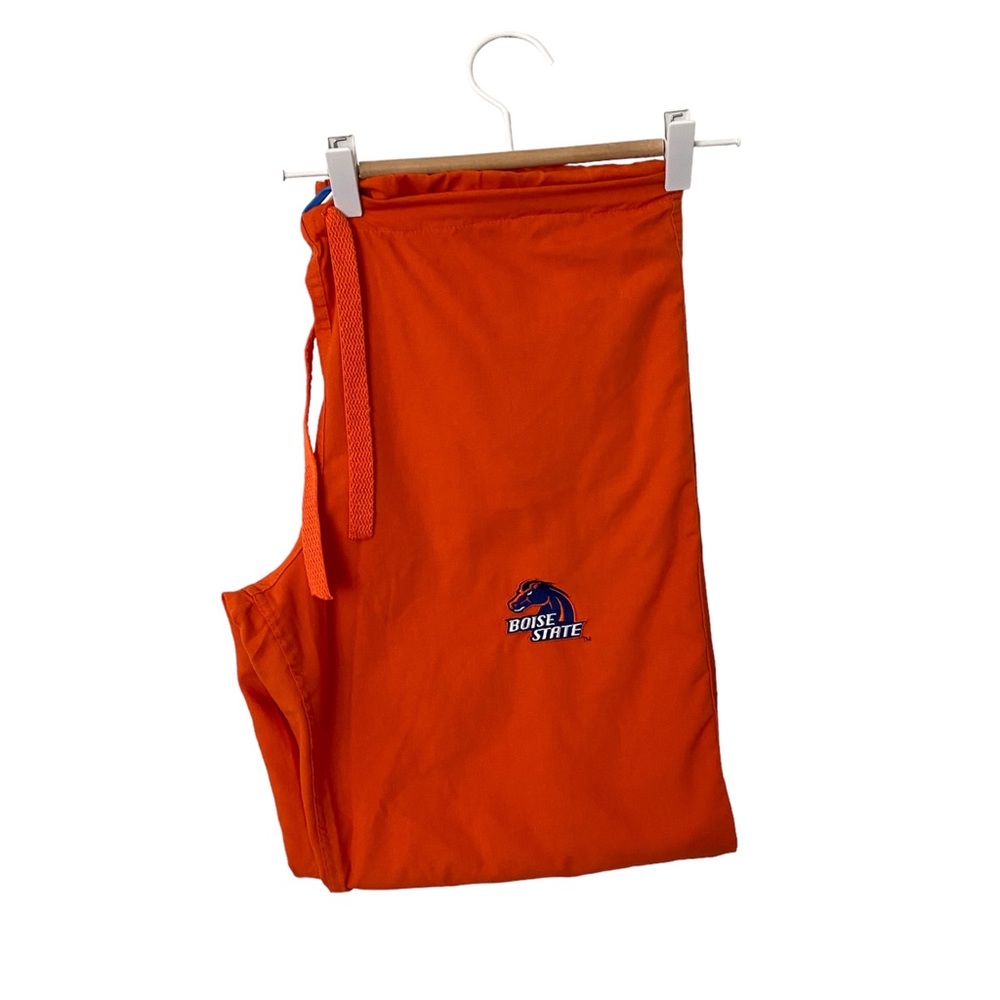 GelSCRUBS Medium BSU Boise State Broncos College Scrubs
